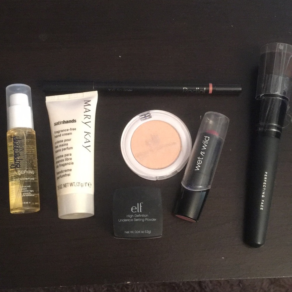Makeup bundle